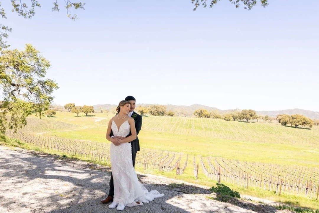 &quot;The best thing to hold onto in life is each other.&quot; &ndash; Audrey Hepburn⁠
⁠
Venue: @ancientpeaksbarn + @smrv_events ⁠
Planner: @shelly_greene_edmonds⁠
Photographer : @cailiwilkphotography⁠
Second shooter: @jcopephotography⁠
Catering: @ph