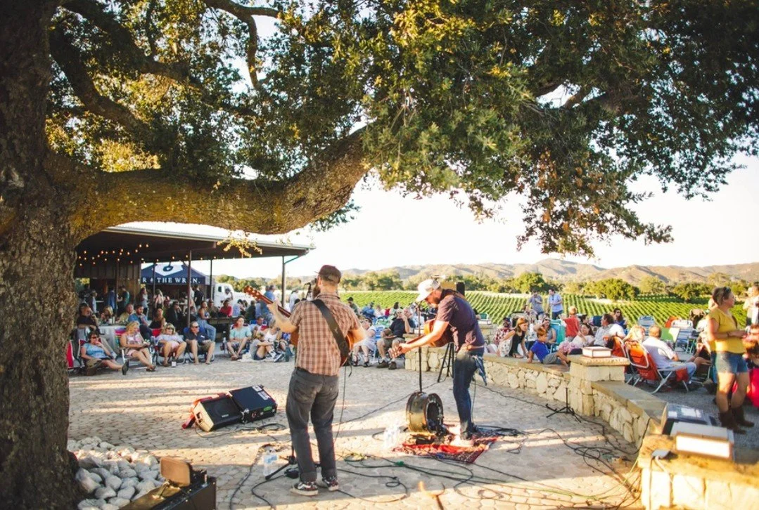 Ancient Peaks Barn is a beautiful place for weddings, but did you know we also host live music, corporate retreats, and so many other exciting events throughout the year? ✨