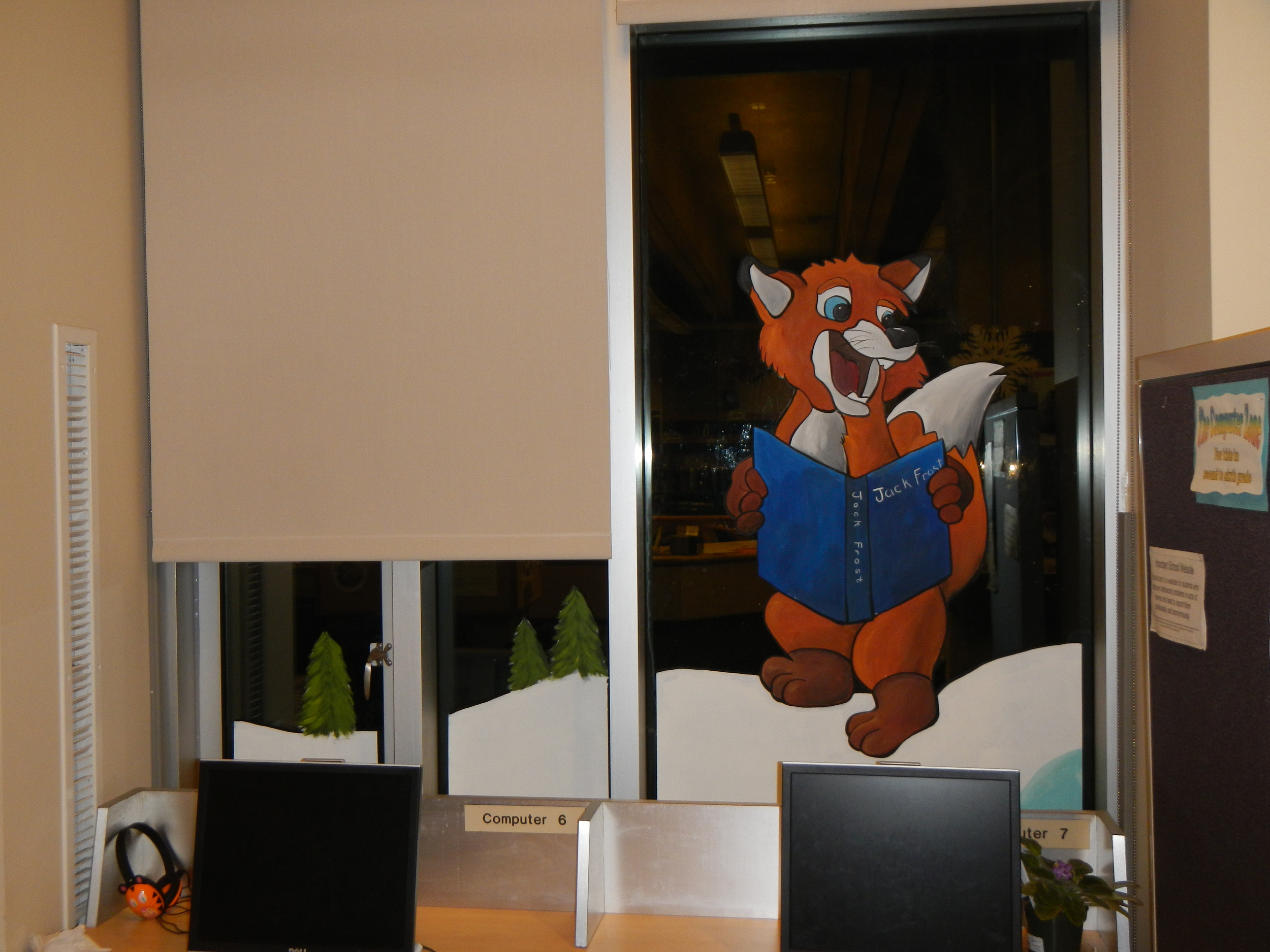 2012_PORT_LIBRARY_FOX.JPG