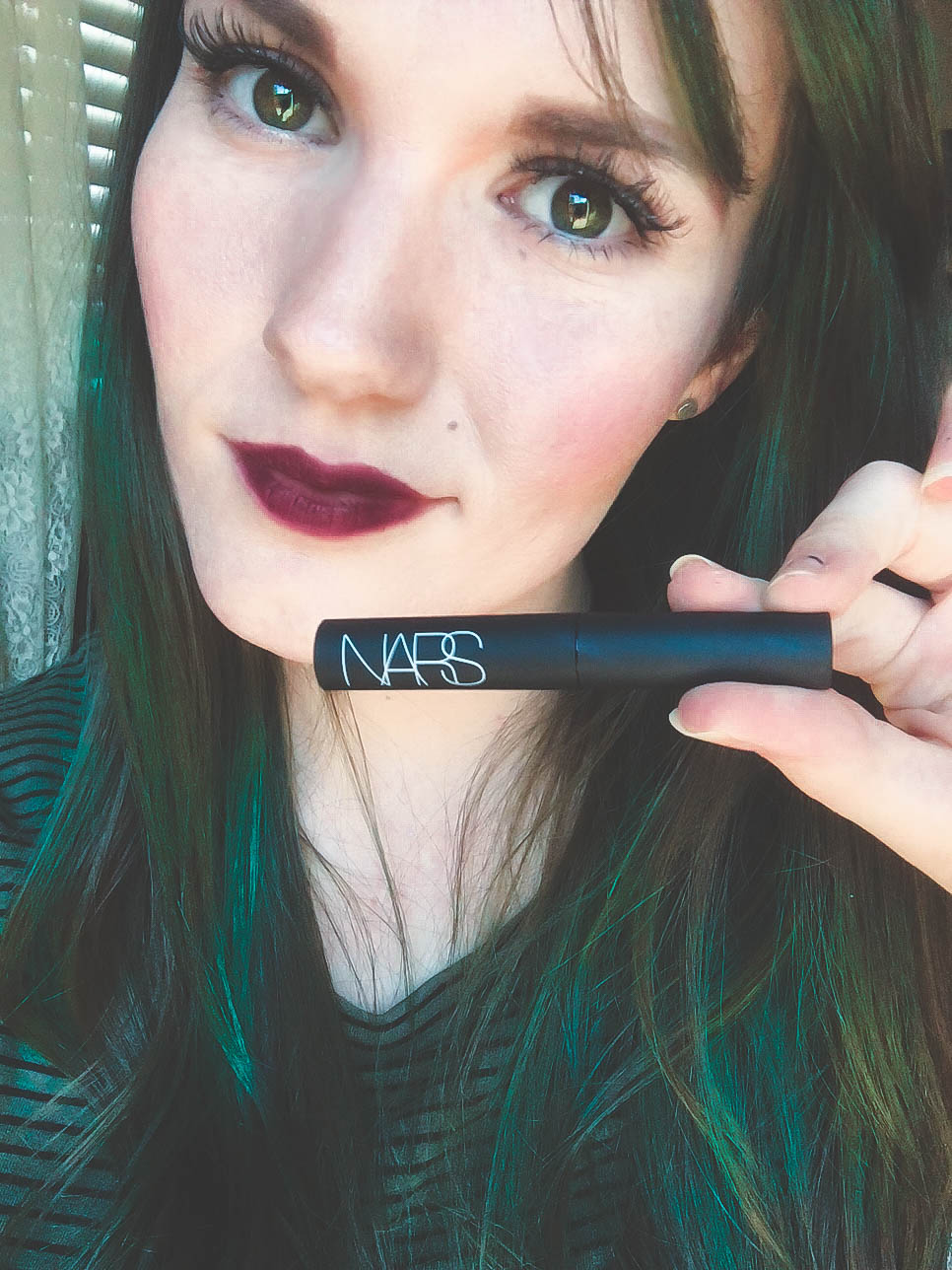 p.s. my eyes are not that green but hair is -- i think the color of my hair makes my eyes look more green . 