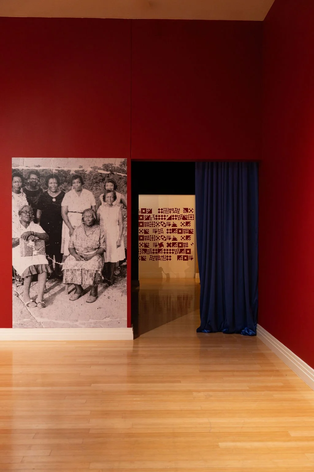 Hakeem_Exhibit_Opening_Carver_Museum_MAY_2026_Sanetra_Longno_Photography-174.JPG