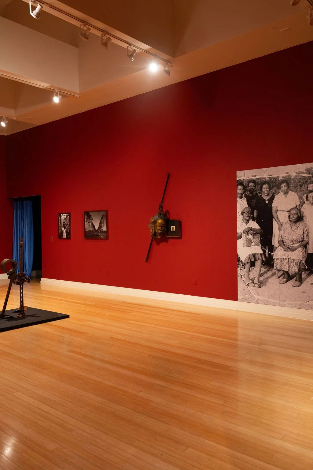 Hakeem_Exhibit_Opening_Carver_Museum_MAY_2026_Sanetra_Longno_Photography-41.JPG
