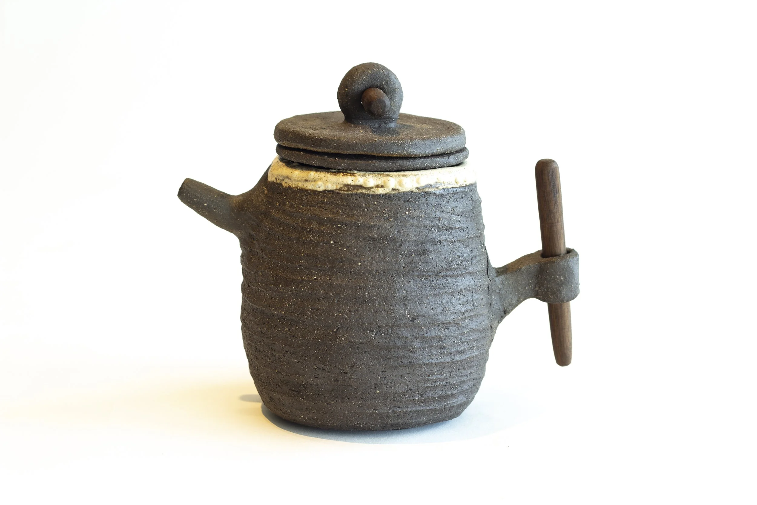 CERAMIC TEA POT 01.jpg