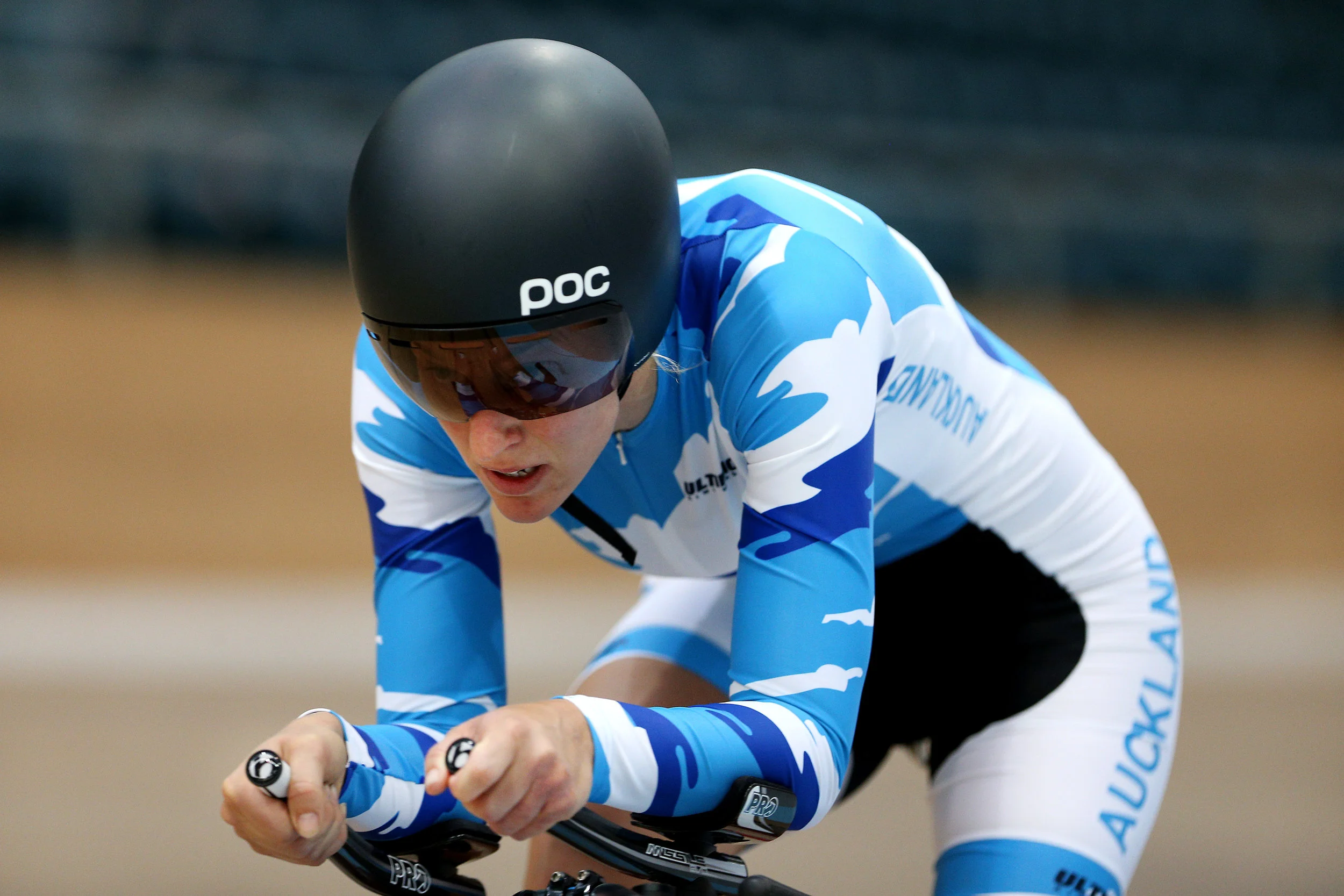 Sarah Ellington competing at the The 2017 VANTAGE Windows and Doors Elite &amp; U19  Track National Championships