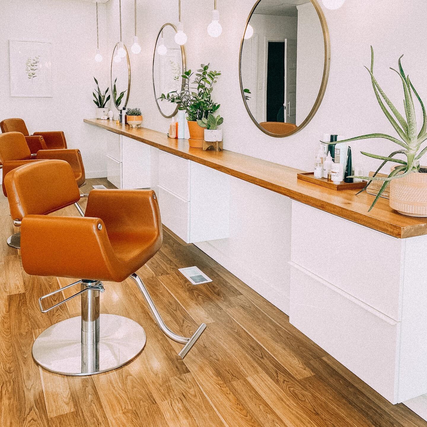 Have you ever walked into an appointment nervous, excited, scared? It’s actually very common with most clients! One of the ways I like to combat that feeling is to have a thorough consultation and I won’t get started until we are definite