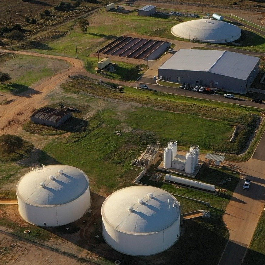 2025 has been an extraordinary year of growth for Alliance!

Just this year, we&rsquo;ve delivered to all our sponsors, received $33.5 million in low interest loans from the @TWDB to expand our Carrizo Water Treatment Plant, and reached 100% completi