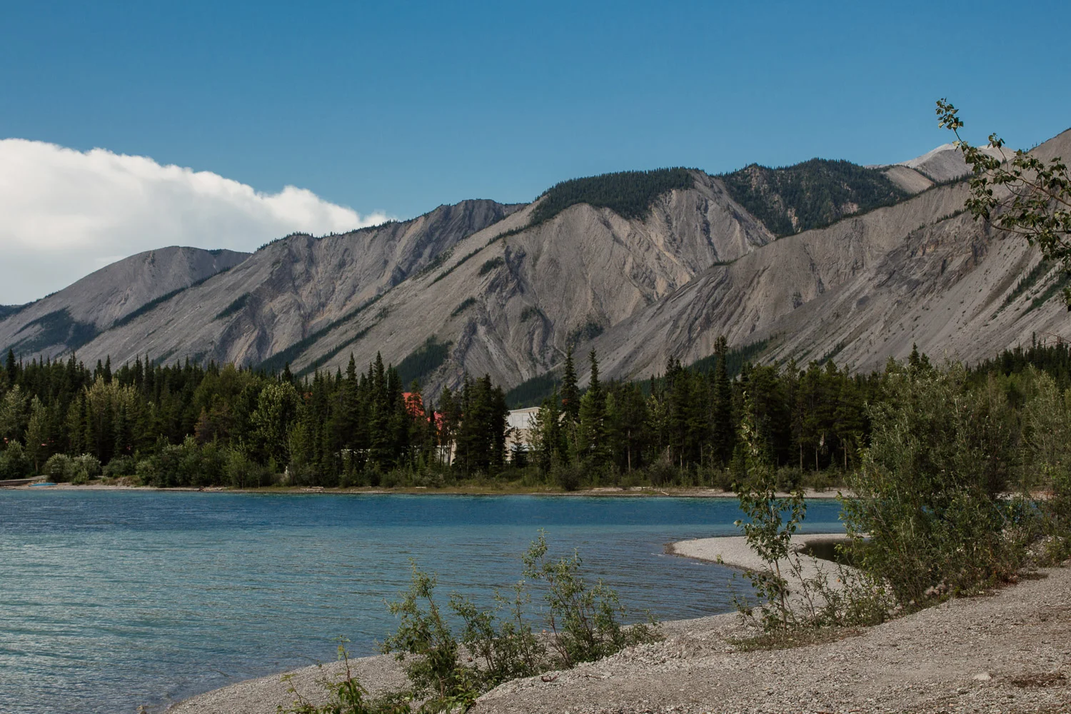 muncho-lake.jpg