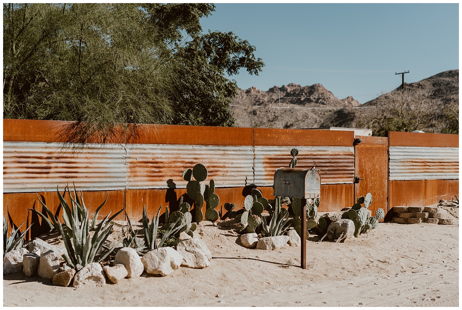 Joshua Tree Wedding 0002.jpg