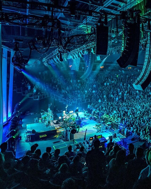 @Oysterhead last night at @1stBankCenter 📸 for @LiveForLiveMusic 🎶
_______________________
#liveforlivemusic #oysterhead #phish #primus #thepolice #treyanastasio #lesclaypool #stewartcopeland #phishlove #livemusic #livemusicphoto #livemusicphotogra