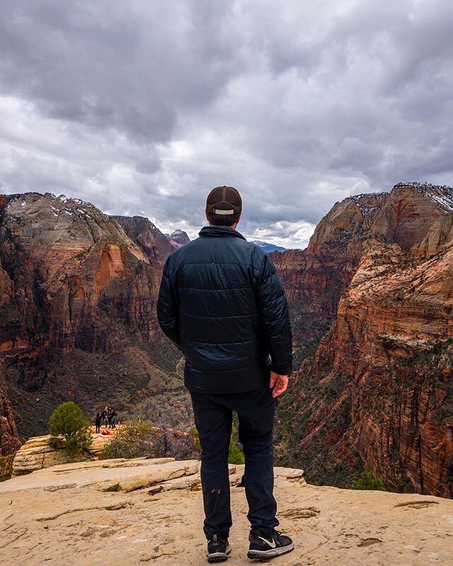 Social Distancing in @ZionNPS this past week was pretty great! Hope everyone is doing what they can to stay healthy! #iNeedToiletPaper #SocialDistancing #Zion #AngelsLanding #Utah