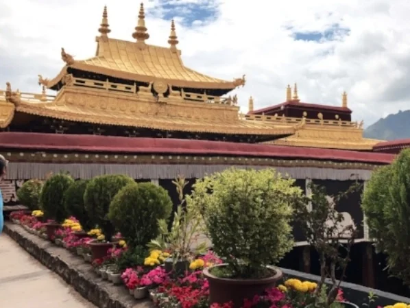 Jokhang.jpg