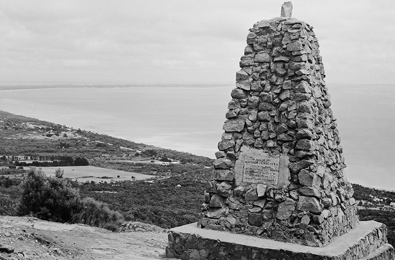 Flinder's Cairn