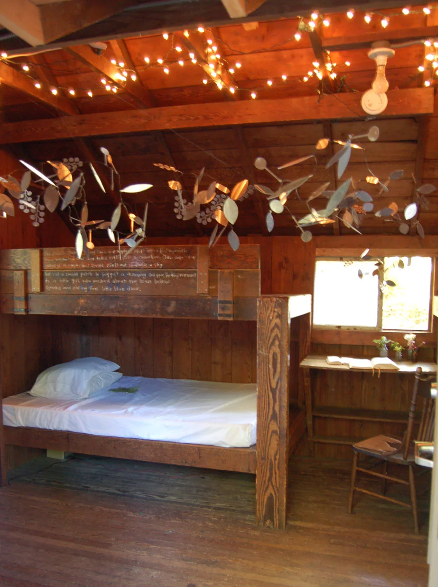 tollefson_kristin_flowerbeds_view_through_door.jpg