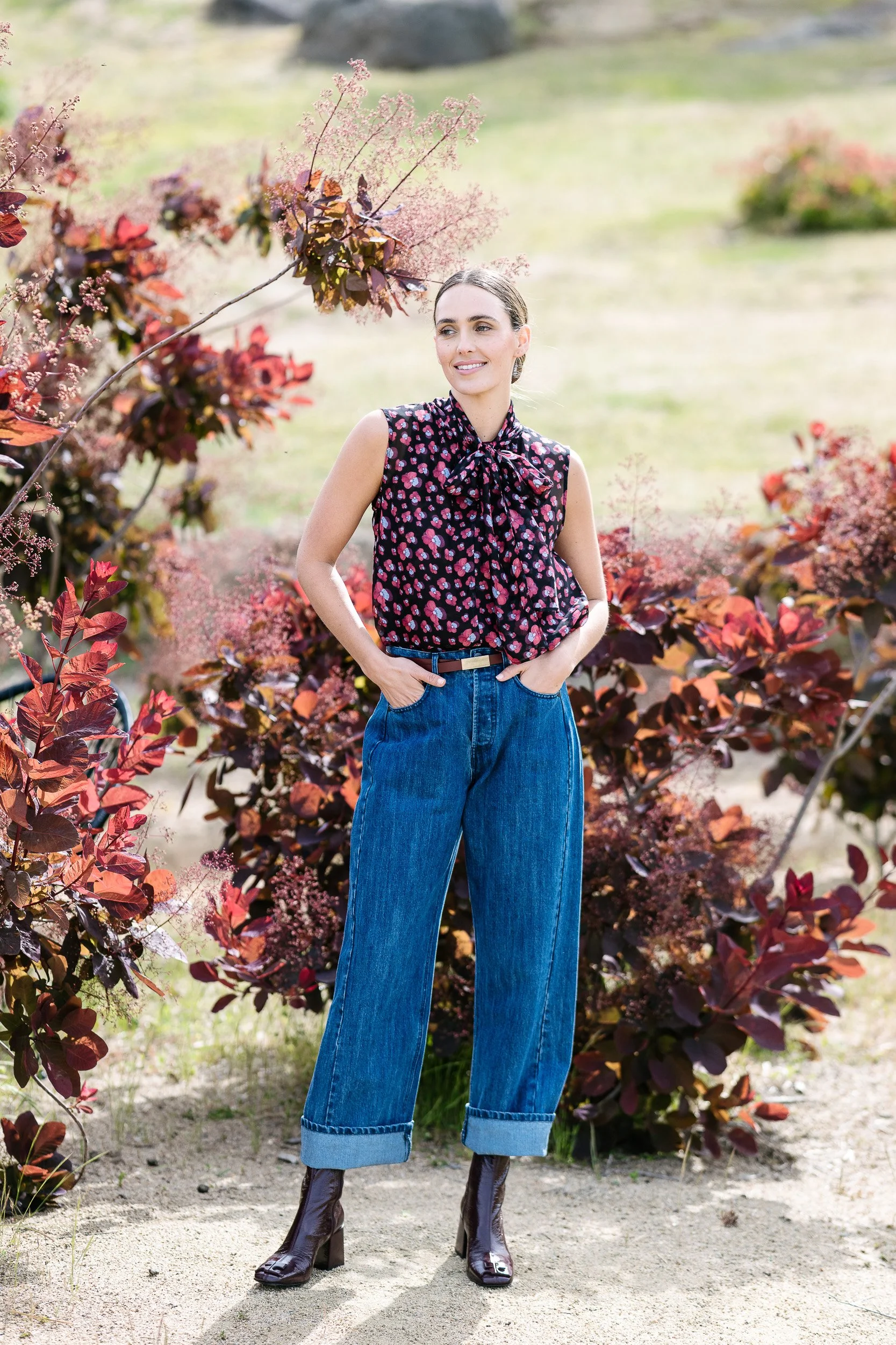  DTY01205 INSTITUTE  DTY04373B HAYES  MODEL’S OWN BELT  MODEL’S OWN SHOES 