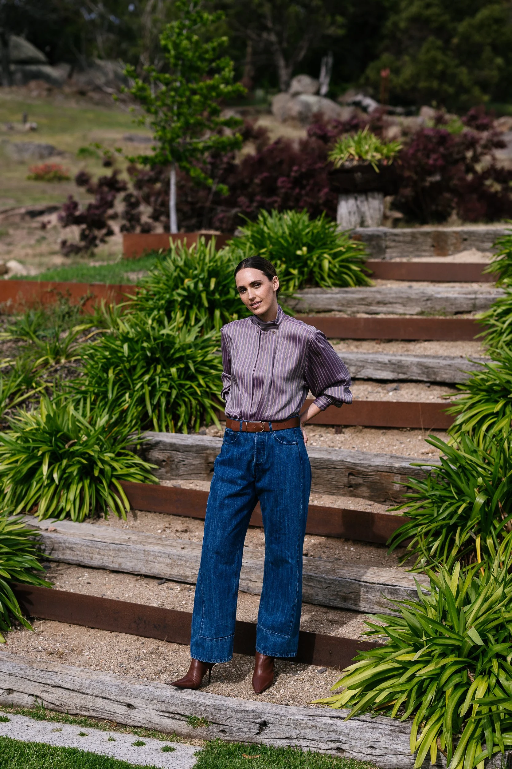  DTY04358 DREW  DTY04373B HAYES  MODEL’S OWN BELT  MODEL’S OWN SHOES 