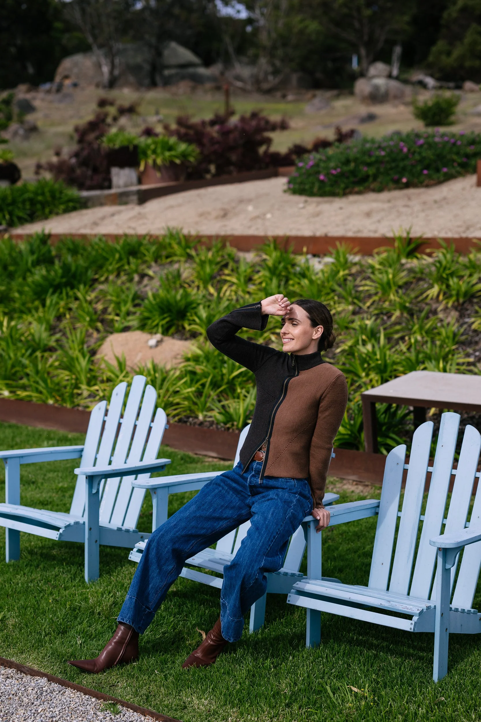  DTY04359 ELLIOT  DTY04373B HAYES  MODEL’S OWN BELT  MODEL’S OWN SHOES 