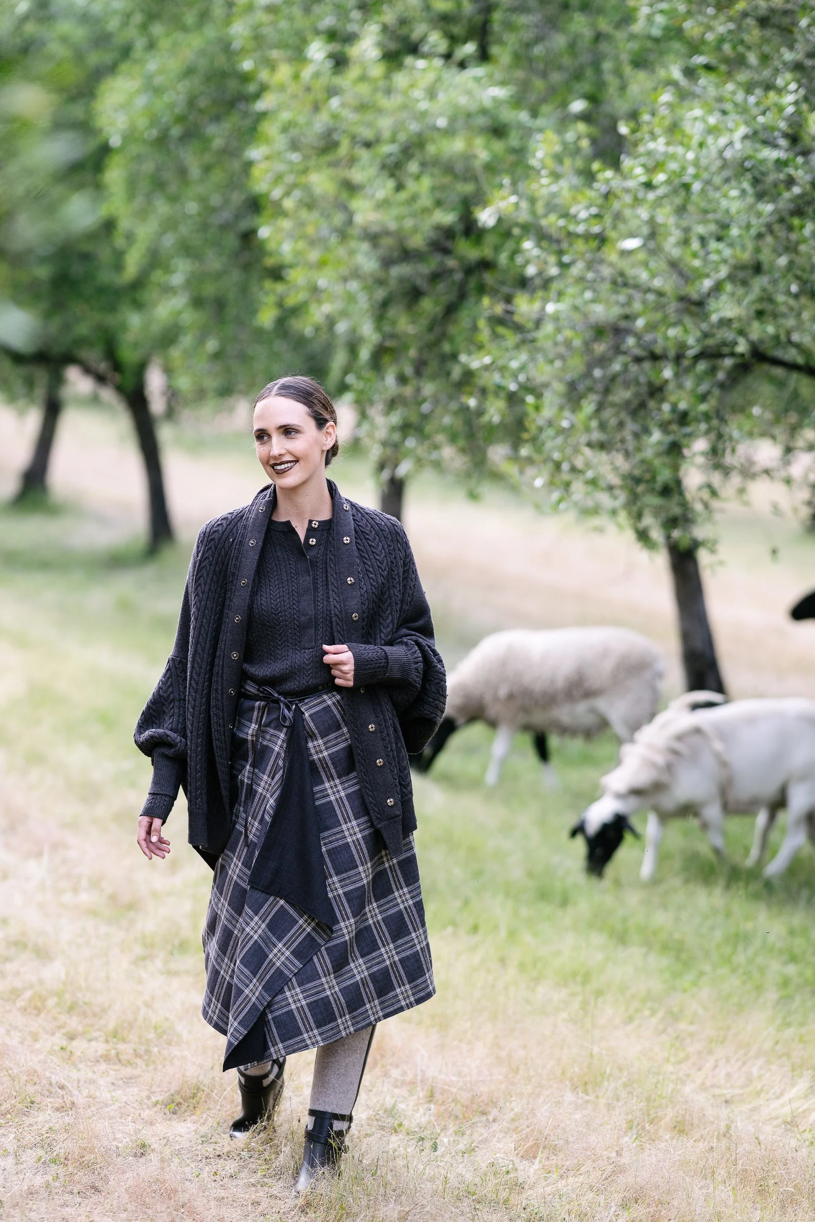  DTY04368 KINDLE  DTY04367 SPARKS  DTY04370 ARGO  MODEL’S OWN SHOES 