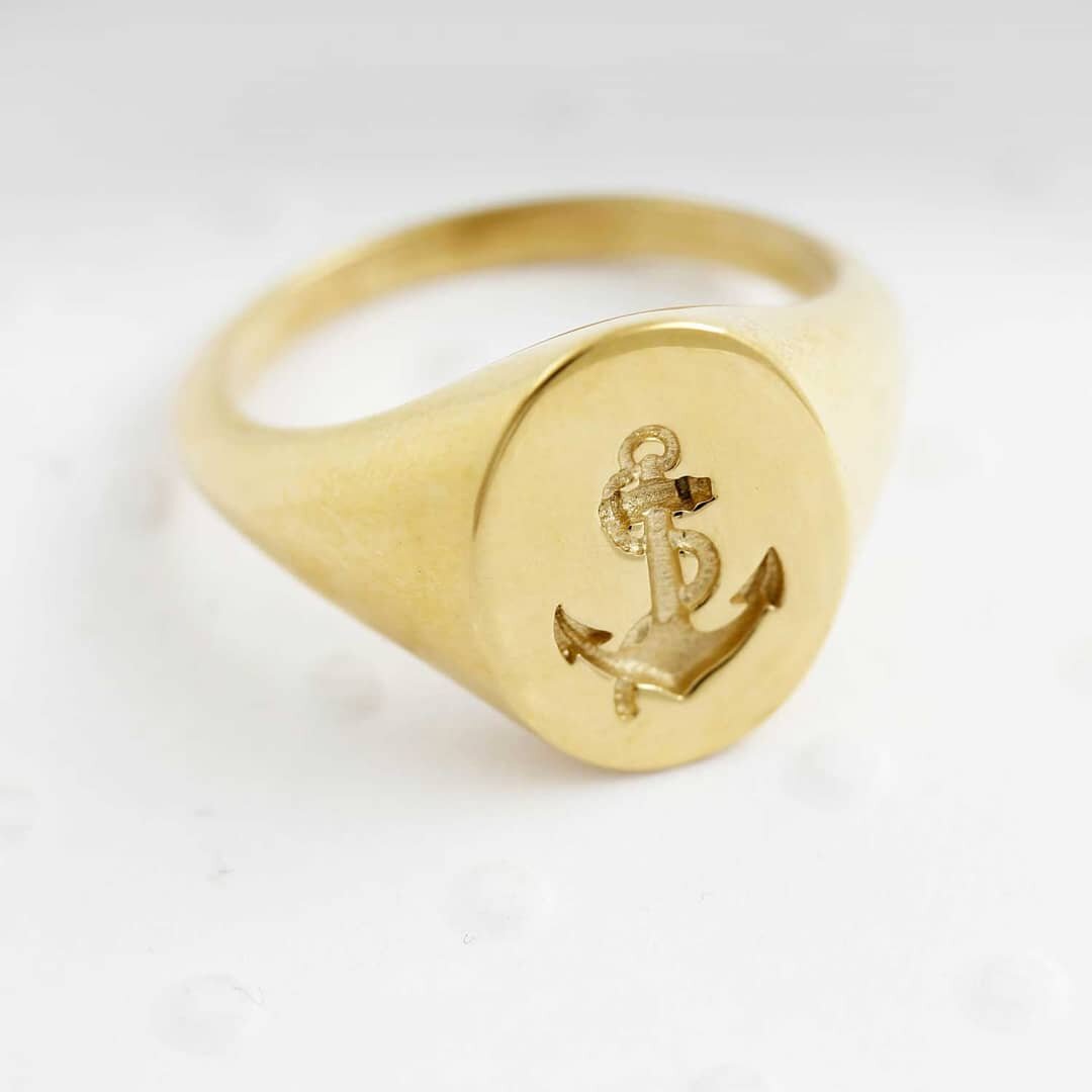 Your anchor&nbsp;is someone you feel comfortable with,&nbsp;someone you want to share most of your experiences with, someone&nbsp;you can confide in.  Celebrate your anchor this Valentine's with our anchor signet ring as the perfect 'I love you' gift