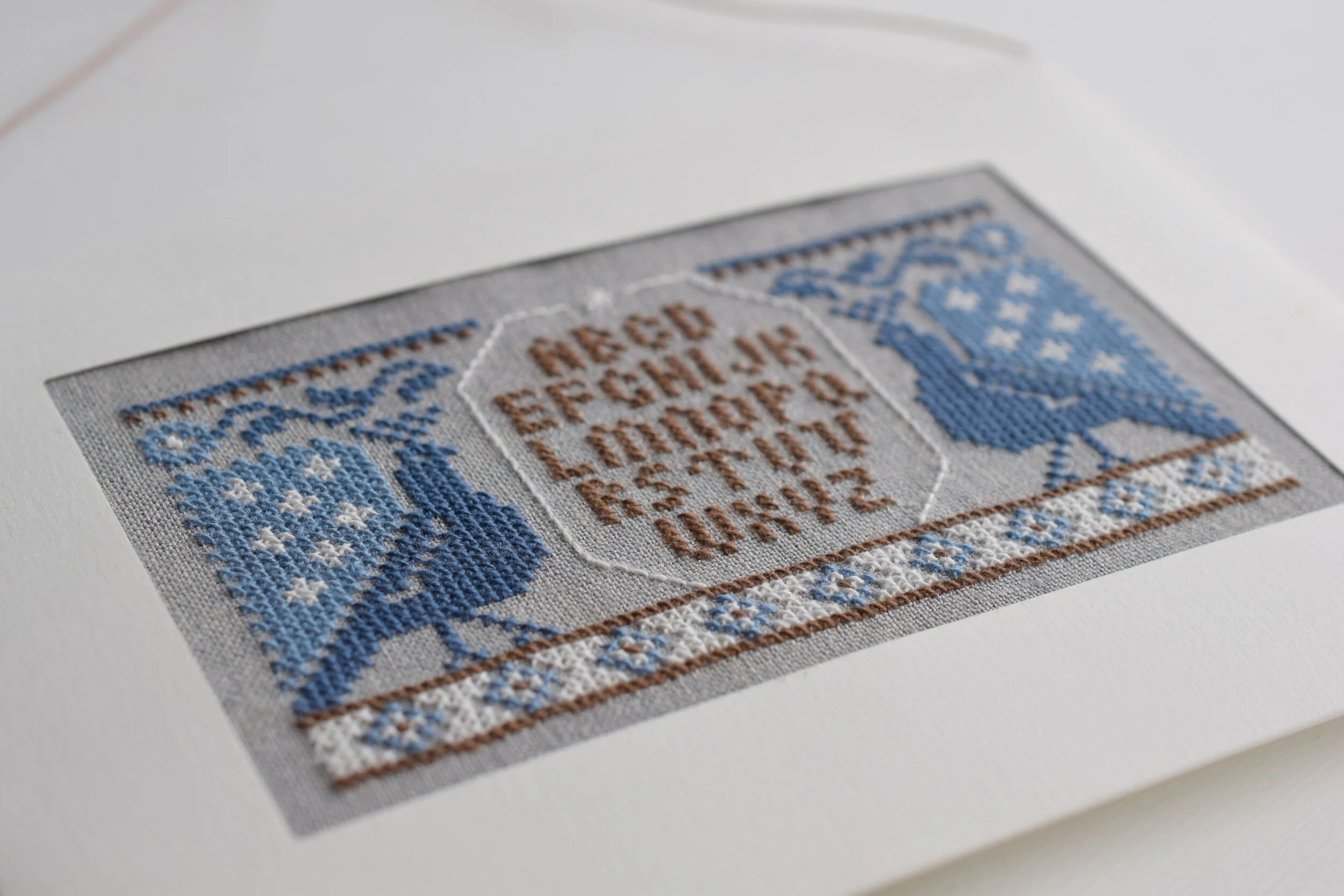 北欧　刺繍アート作品 木製フレーム付き　アンティーク 北欧てしごと教室
