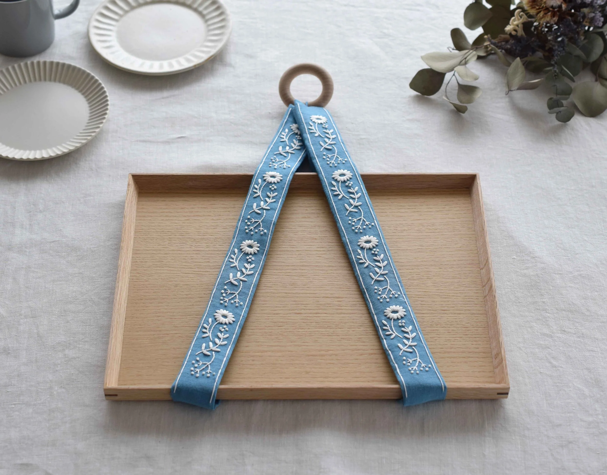 飾り模様と刺繍 ステッチ100 Vol.1 草花のトレーハンガー