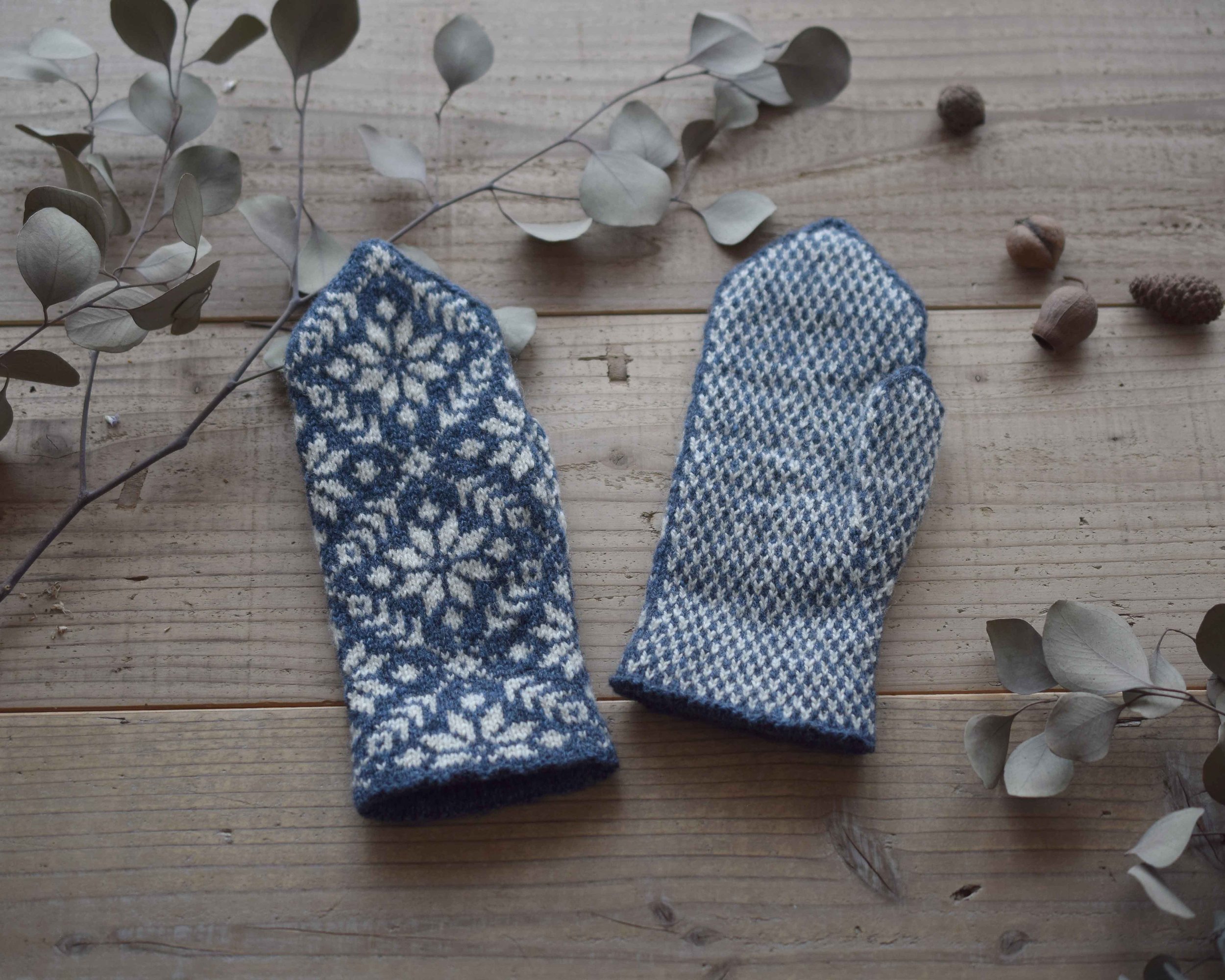 北欧の毛糸と編み物-伝統模様のミトン-