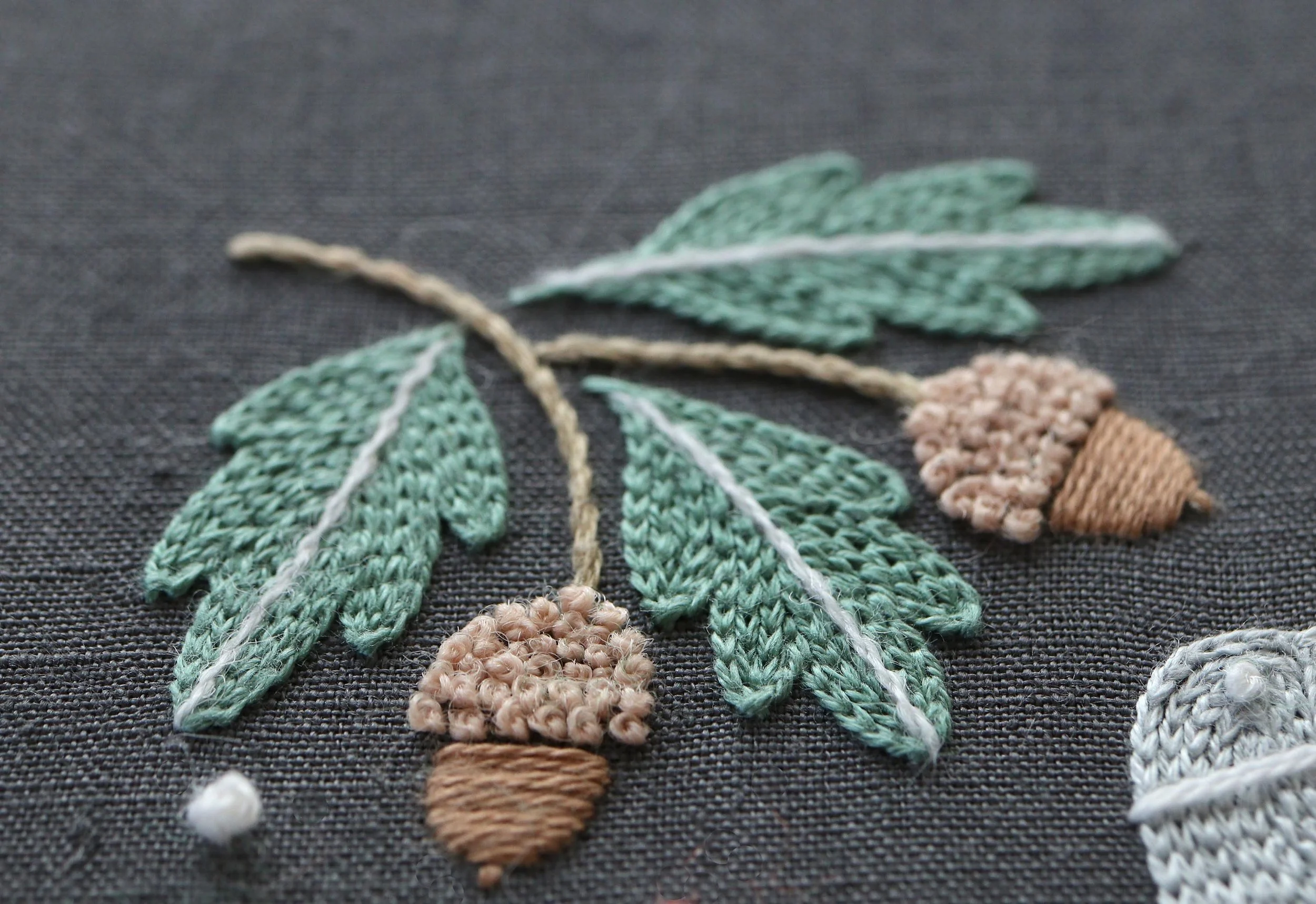 北欧のウール刺繍入門_9.jpg