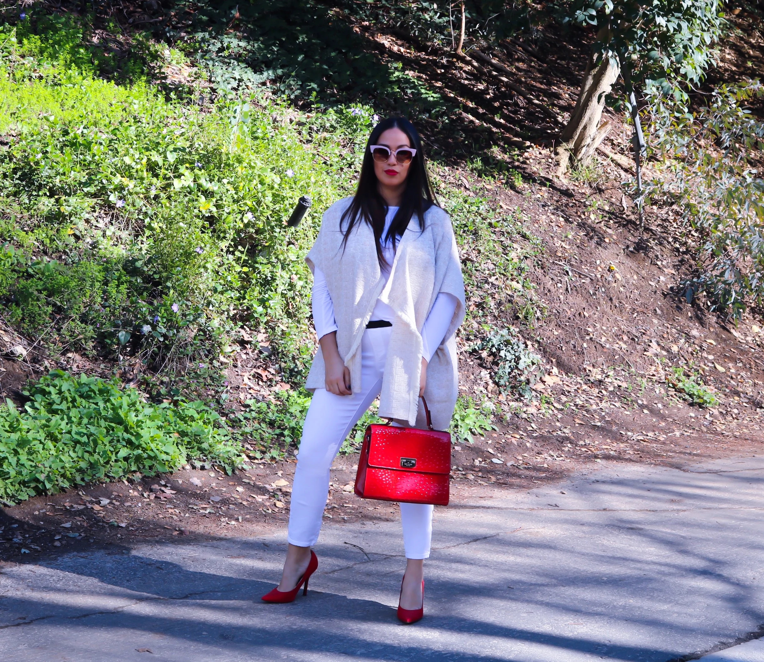 How To Make Your Neutral Colored Outfit Pop 