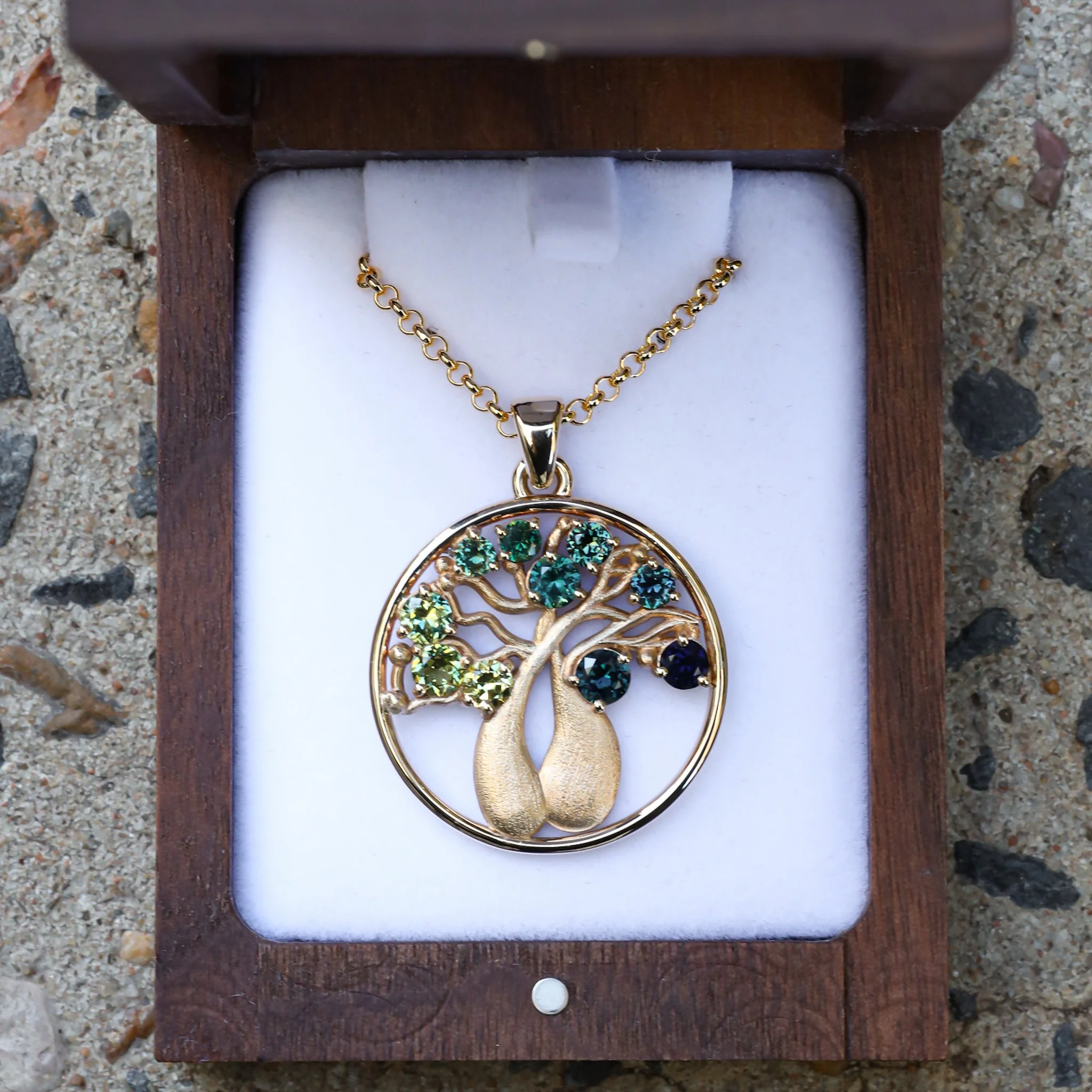 Thinking of Remodelling Your Jewellery? Here’s What Most People Don’t Realise