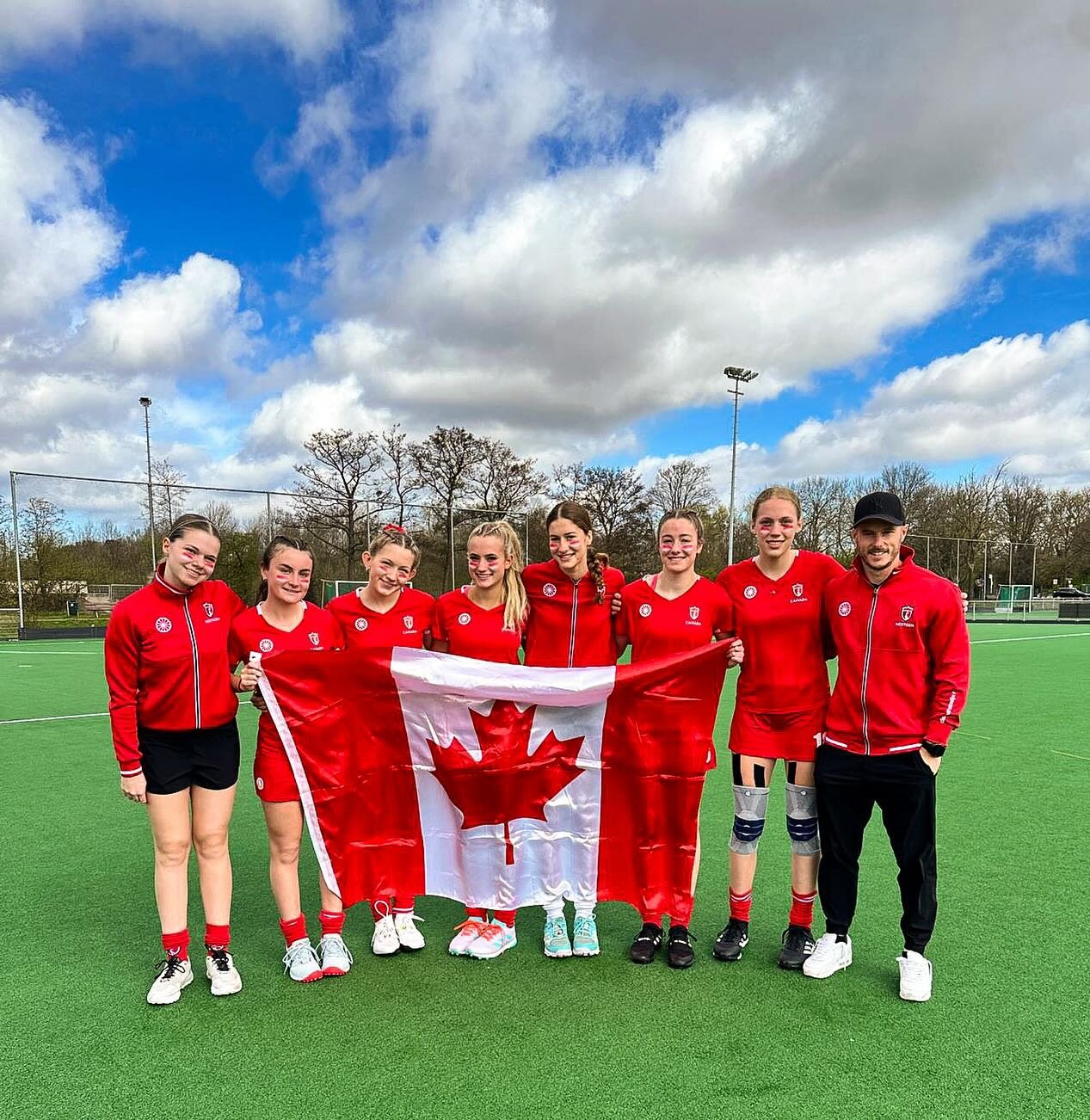 🏑🇨🇦 Shoutout to our incredible Sea to Sky FHC athletes and head coach, representing Field Hockey Canada on their U17 tour in the Netherlands! 🎉👏 We couldn&rsquo;t be prouder of their hard work and dedication. Wishing all the girls and @kyle_mark