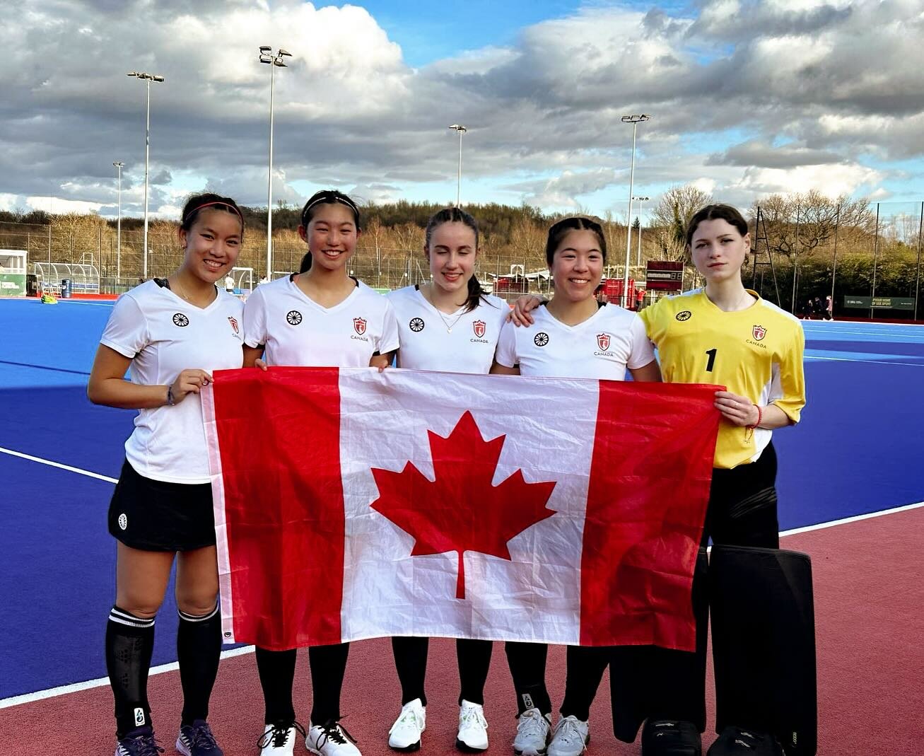 Our Sea to Sky FHC U18 athletes just wrapped up an incredible tour of Wales and Scotland, and we couldn&rsquo;t be prouder! 🇨🇦. Despite a close 2-1 loss against Wales in their final game of the tour, our girls showcased outstanding talent and deter