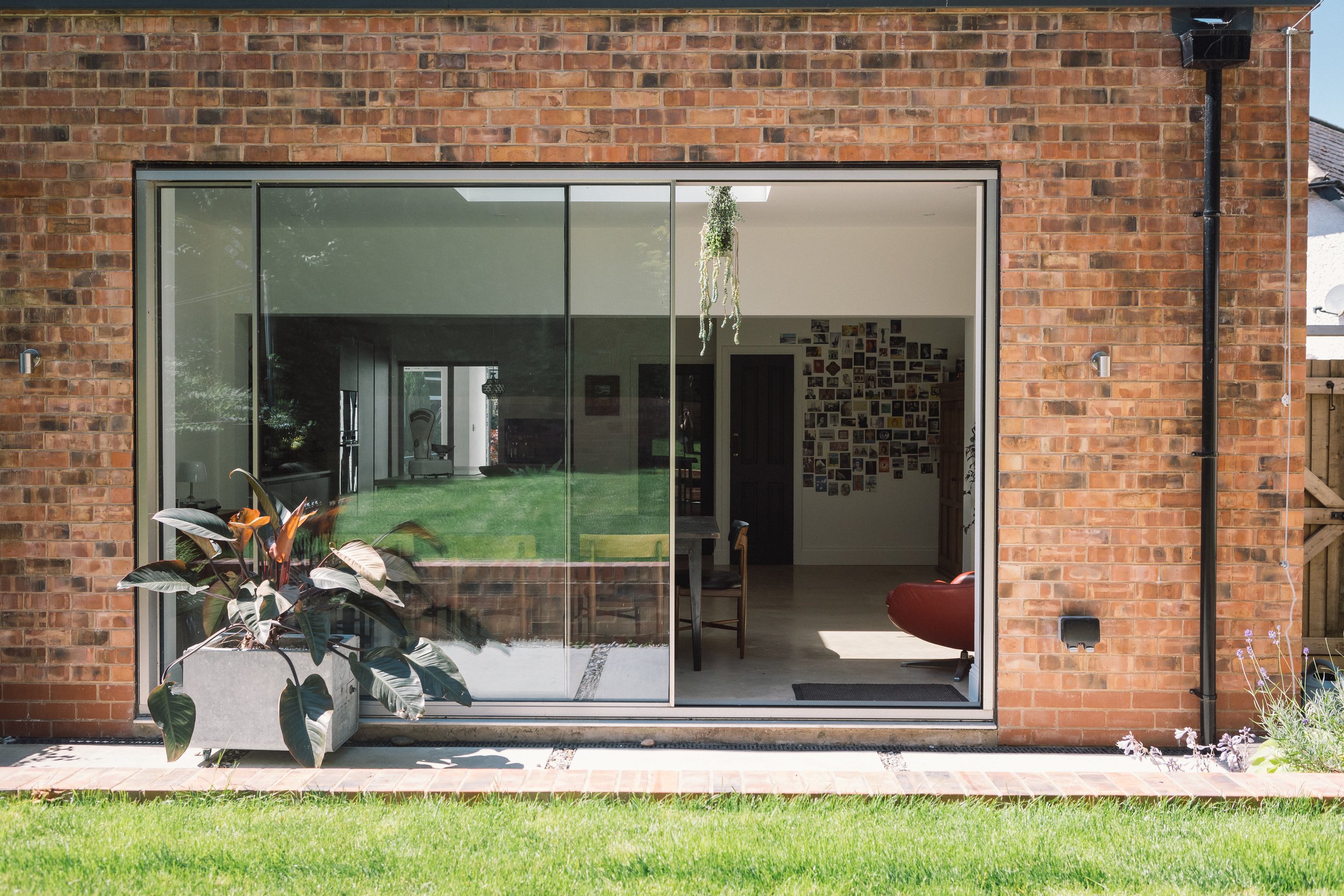 Midcentury inspired kitchen dining space - WOW Developments - Moseley