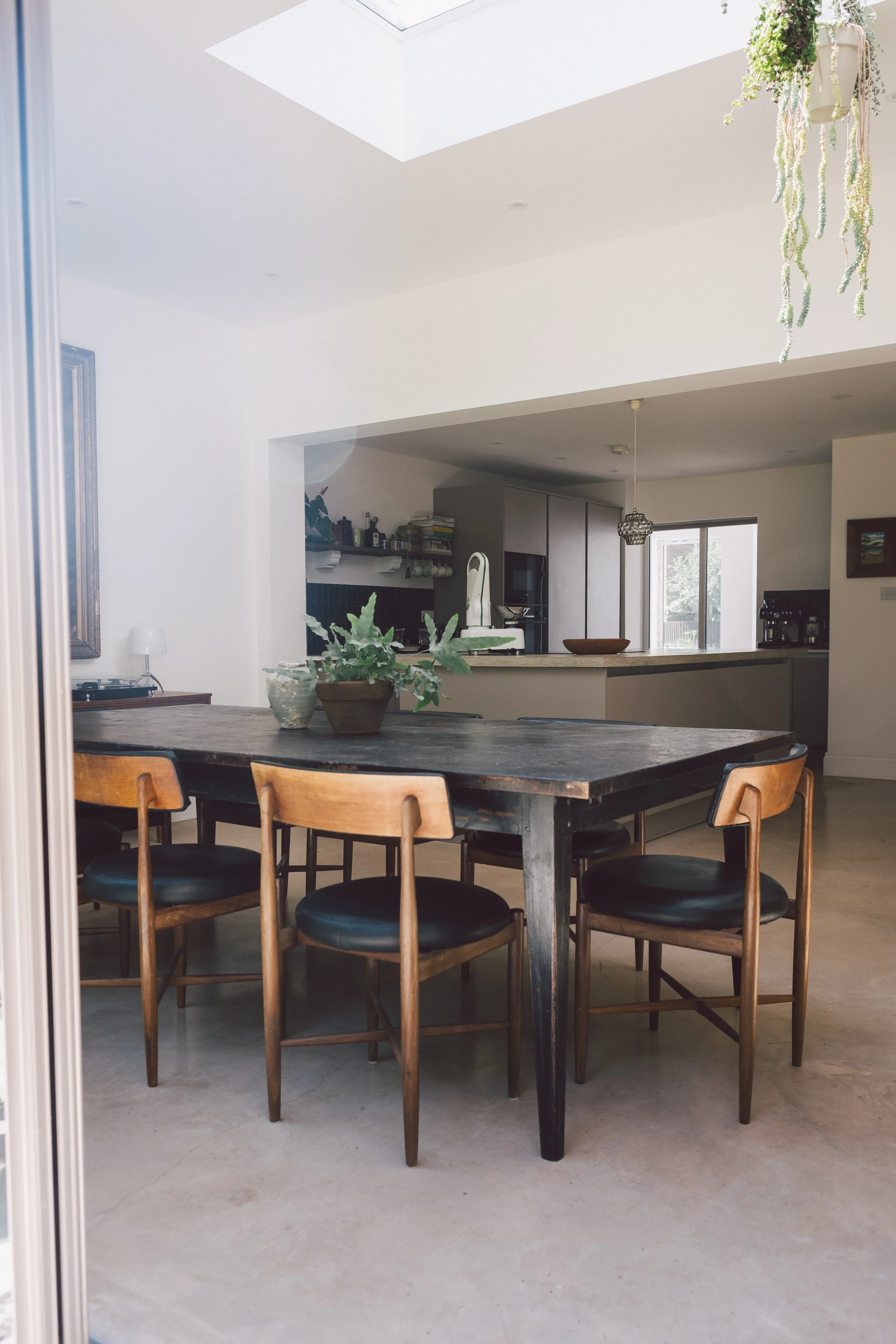 Midcentury inspired kitchen dining space - WOW Developments - Moseley