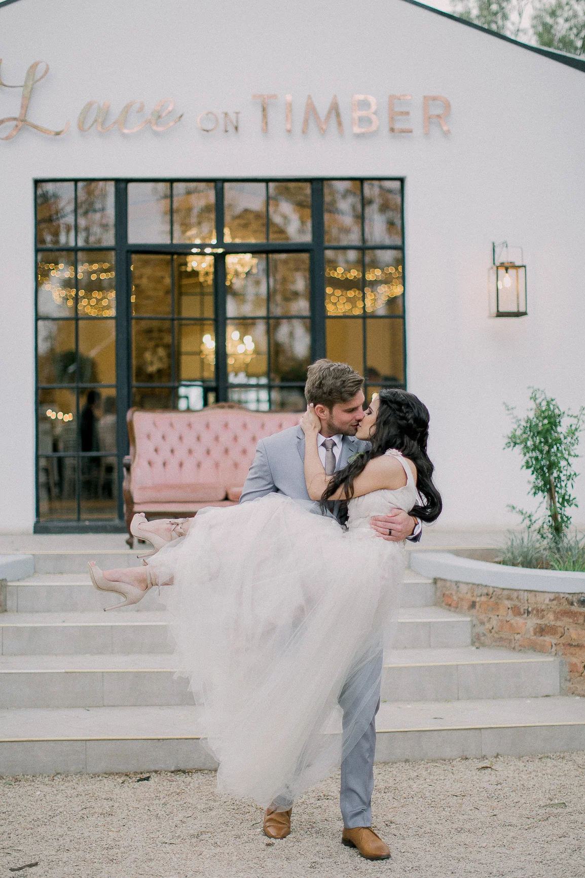 lace on timber wedding_014.jpg