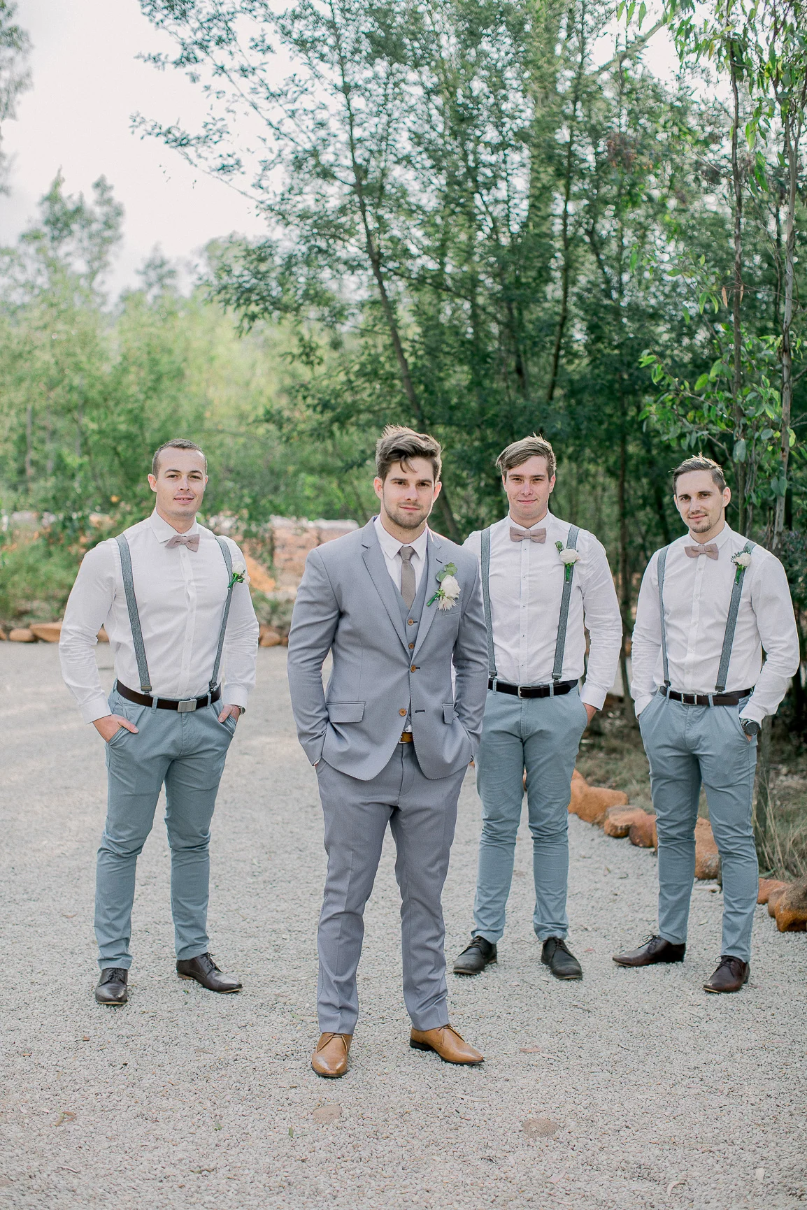 lace on timber wedding_027.jpg