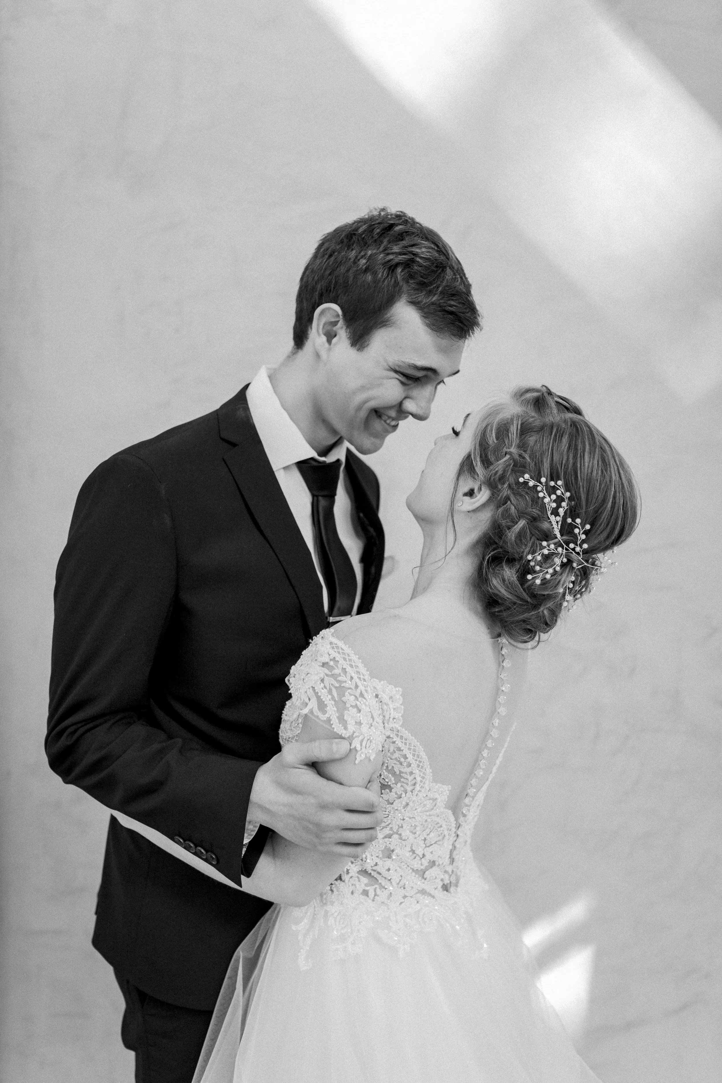 Lace on Timber wedding 2019