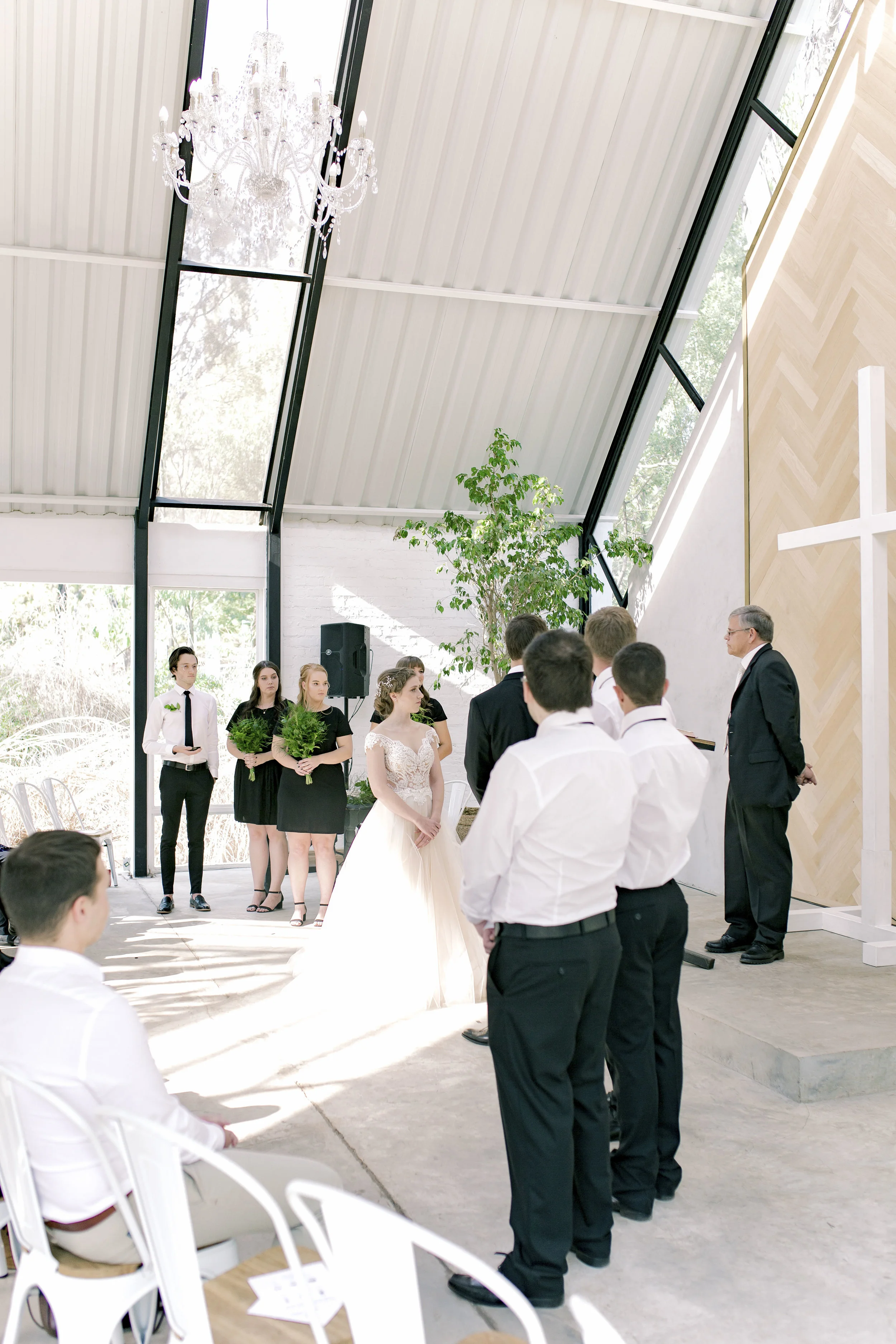Lace on Timber wedding 2019
