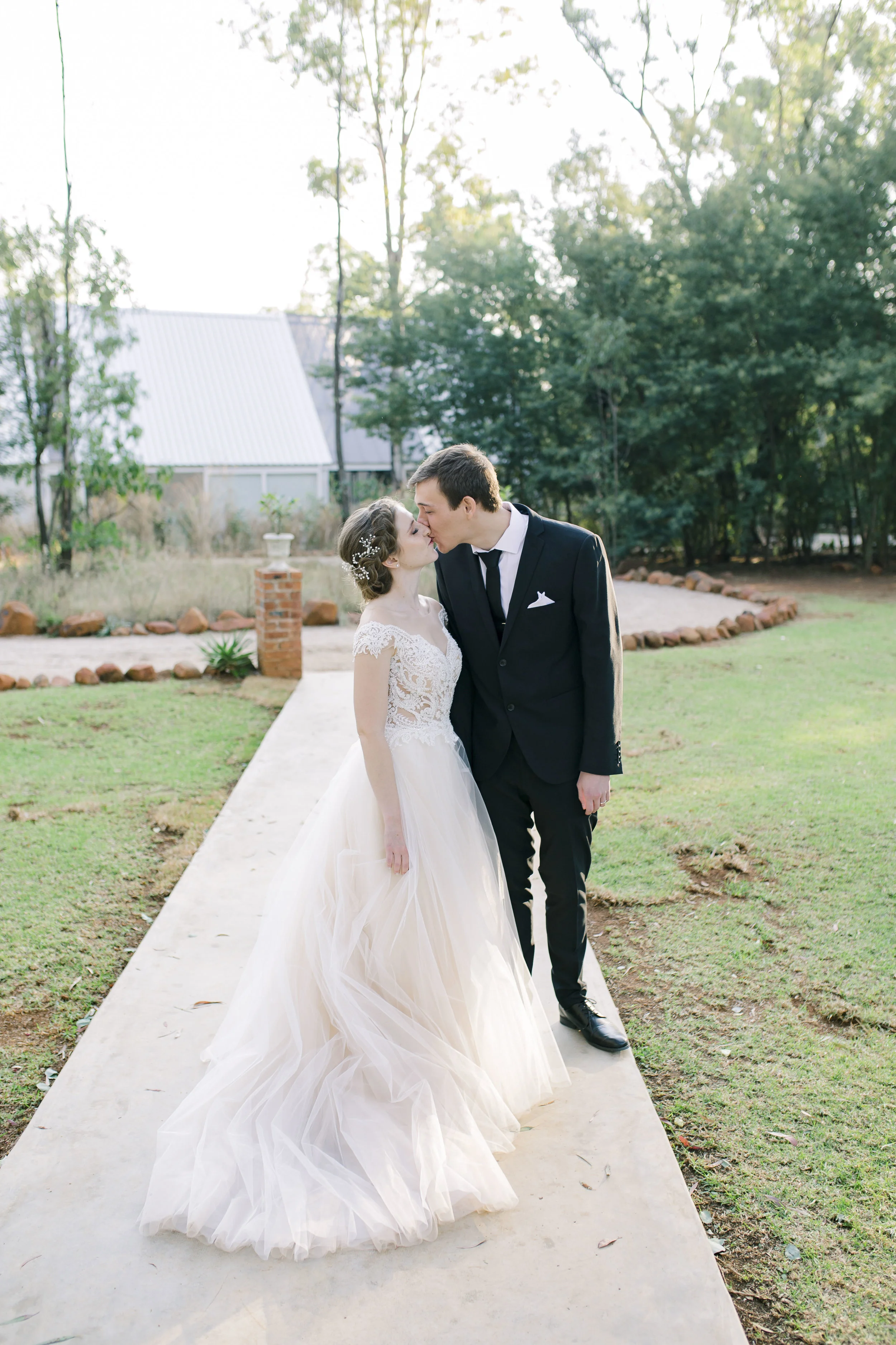 Lace on Timber wedding 2019
