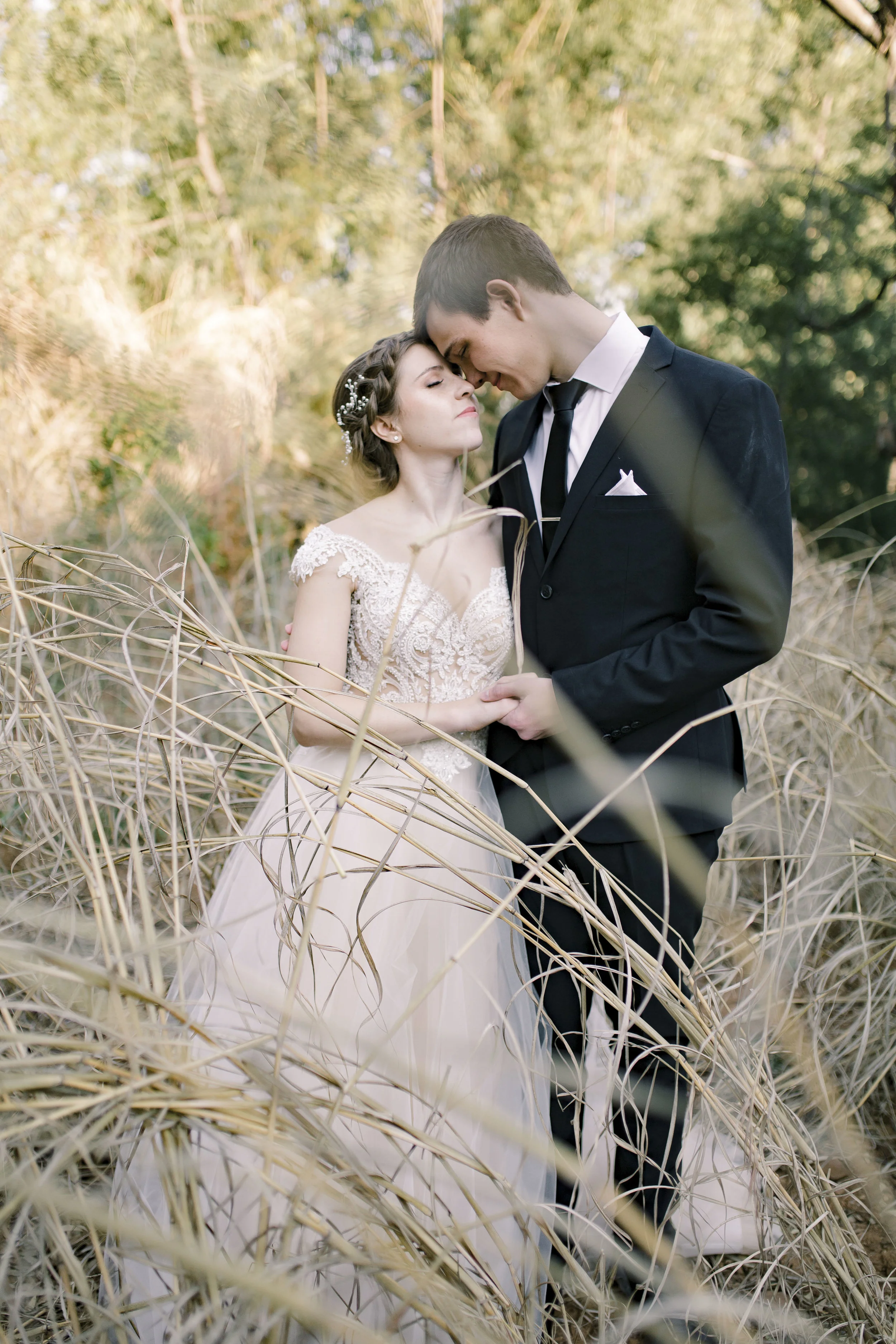 Lace on Timber wedding 2019