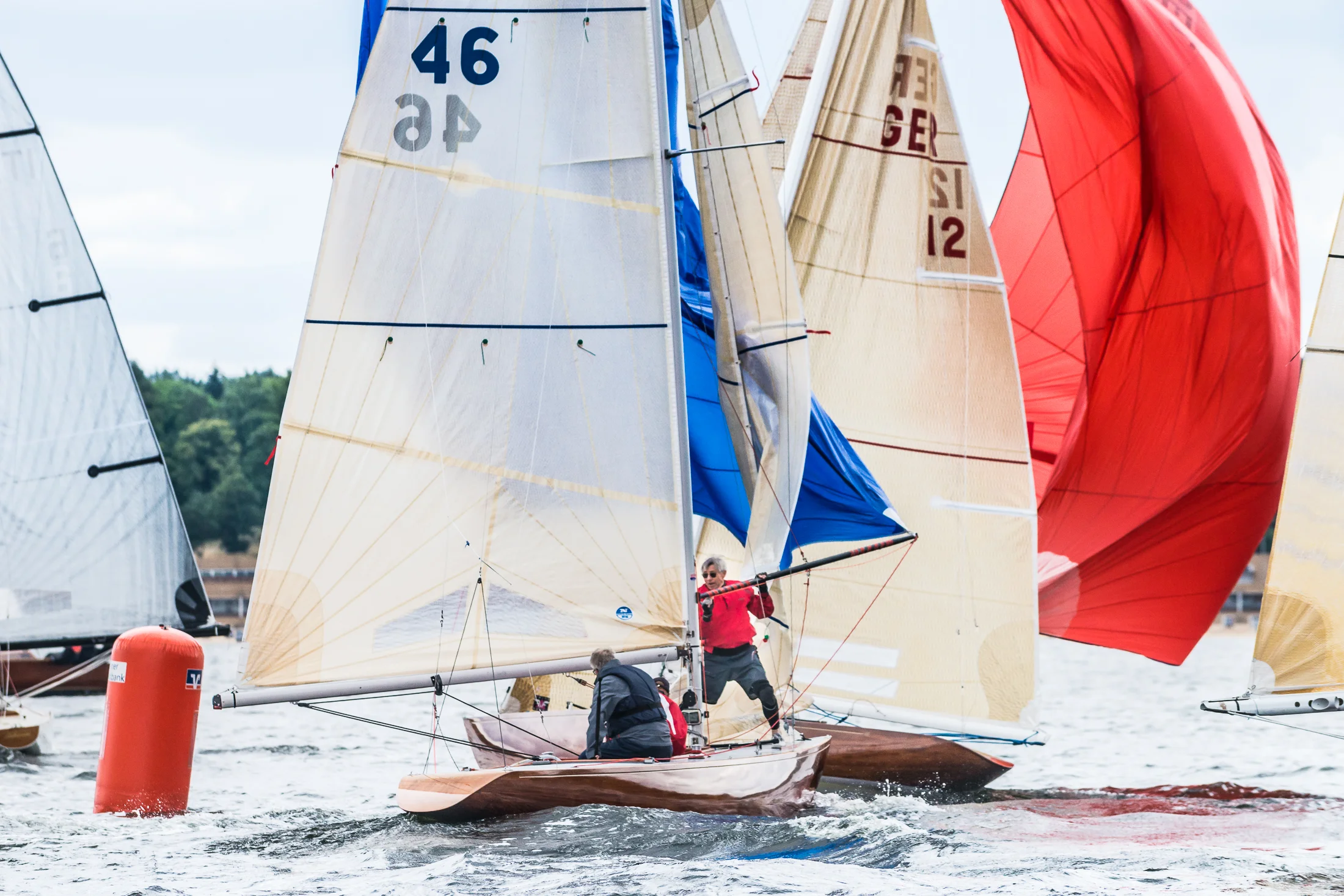 Ruuhkaa slööripoijulla (kuva Sören Hese, sailpower.de )