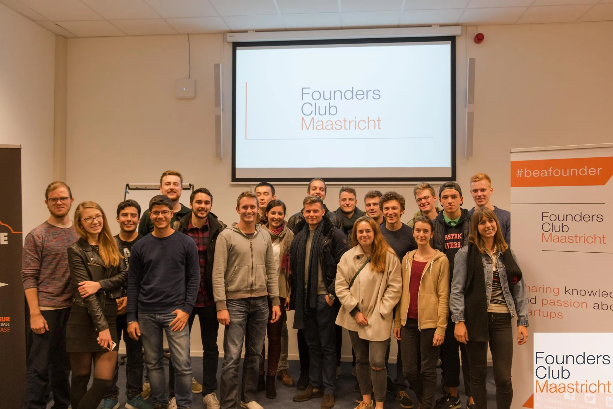 Discussion with international business students and future entrepreneurs at Maastricht University in Holland 