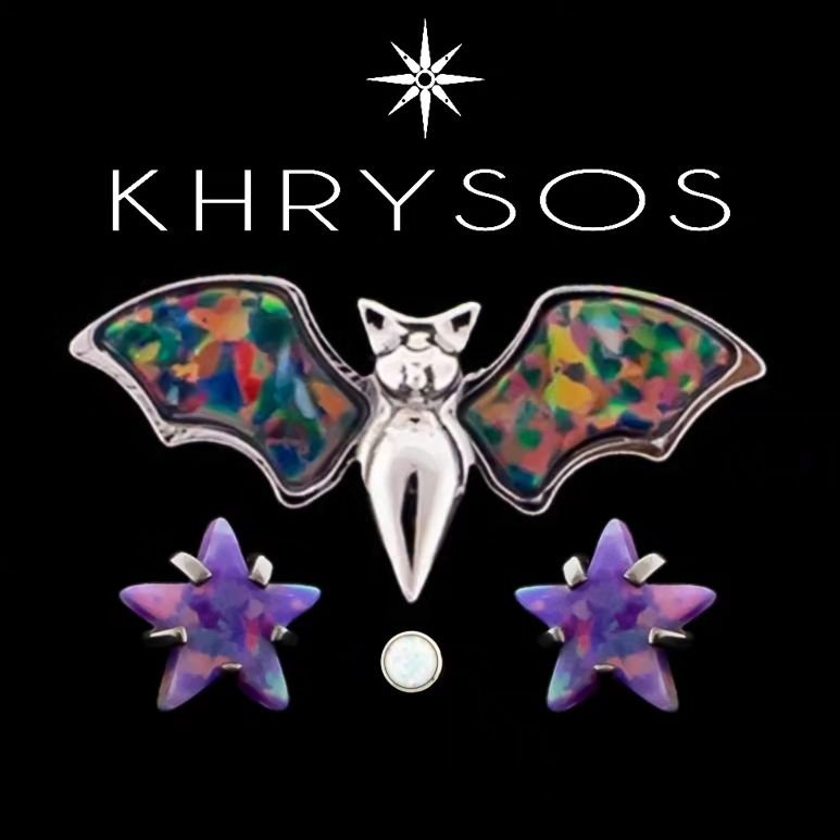 💫NEW OPALS💫 in from @khrysospiercingjewelry 
Stop in 12 - 7 p.m. Tuesday - Saturday 🖤 No Appointment Necessary

#ohiopiercer #opaljewelry #implantgradetitanium #implantgrade #jewelry #khrysosbodyjewelry #opal #blackopal