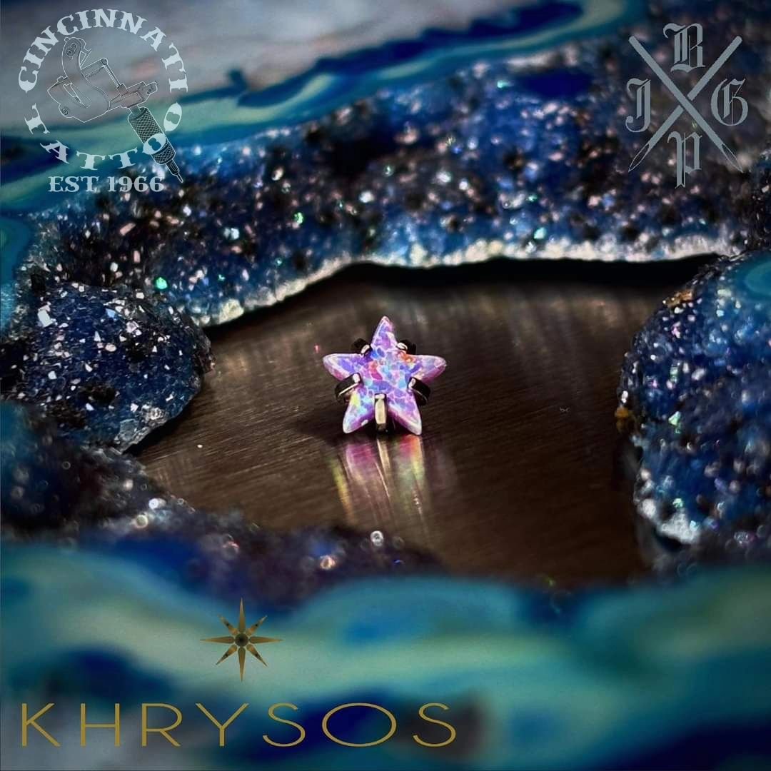 We're seeing stars 🤩🤩🤩 These wicked cool opal tops from @khrysospiercingjewelry are in stock now! Stop in and ask for Jack @piercings.jpg anytime Tuesday - Saturday 12-7. No Appointment necessary!

#bodyjewelry #bodypiercing #opaljewelry #implantg