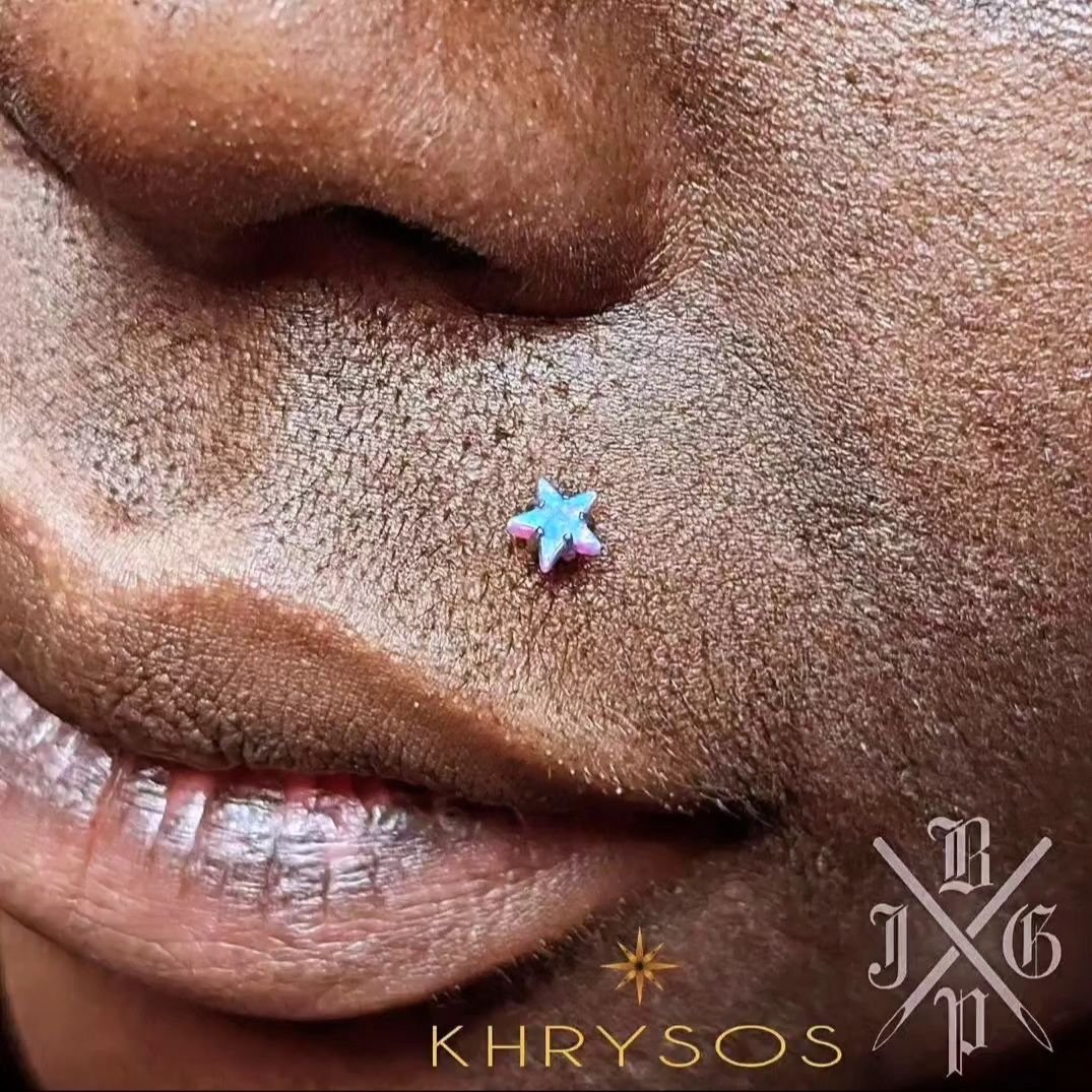 Our✨️new✨️ opal stars added to a monroe 🤩
Jack @piercings.jpg is in for all your piercing &amp; jewelry needs!

*this monroe piercing was not done by Jack but the jewelry selection is a nice upgrade!

#monroepiercing #opaljewelry #purpleopal #implan