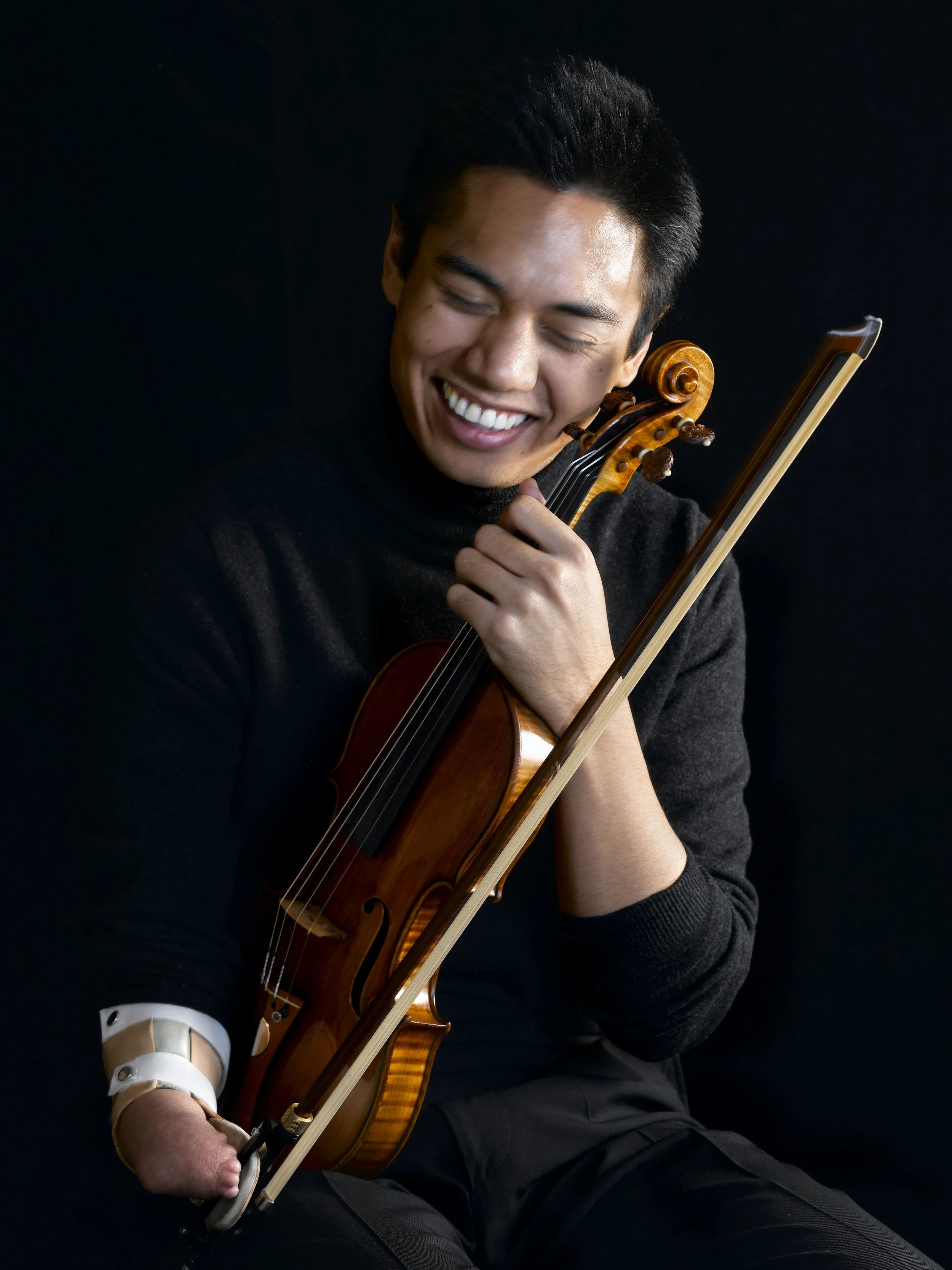 Adrian_Smiling Portrait_033.jpg