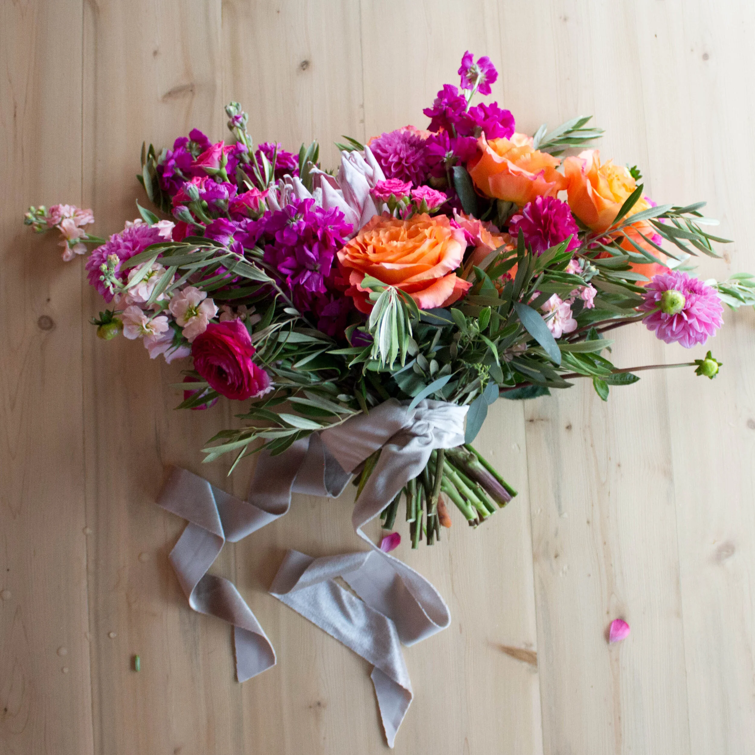 BRIDAL BOUQUET - THE FLAME