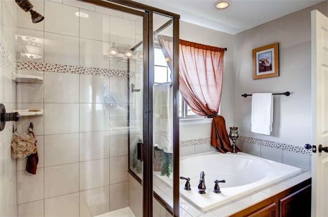 masterbath.jpg