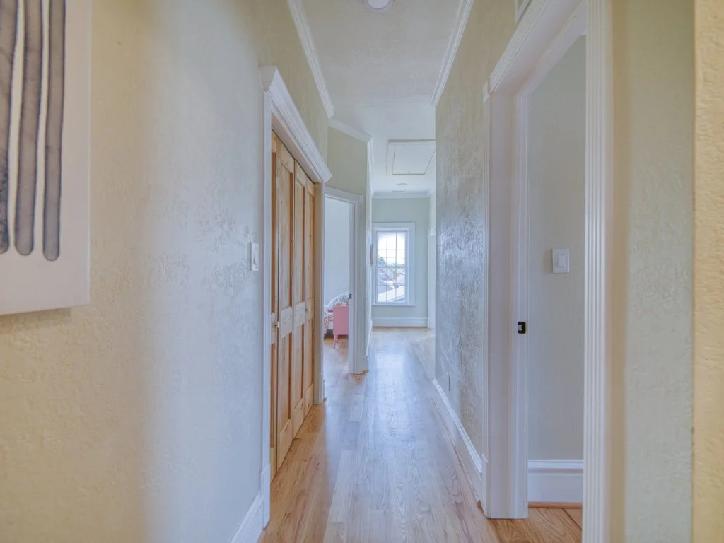 Hall (1).jpg