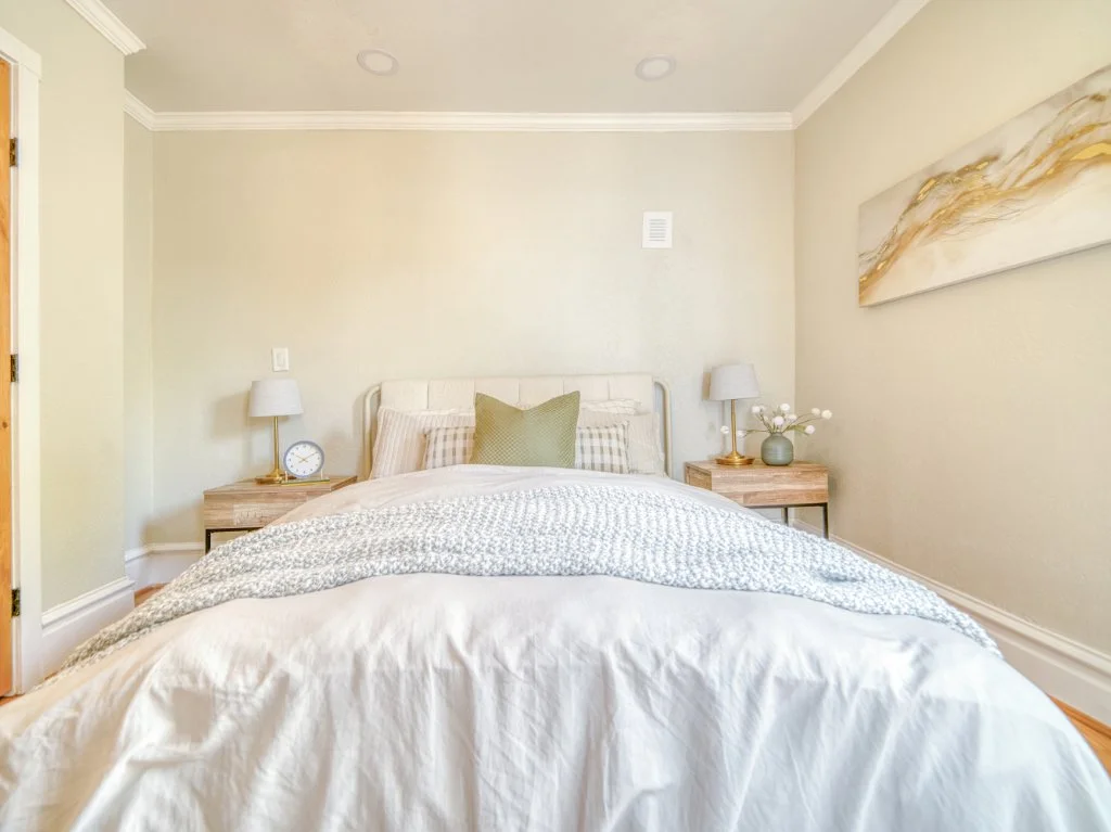 Bedroom (4).jpg