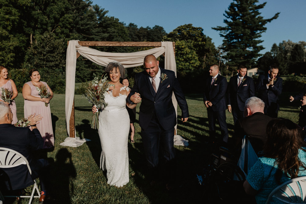 shaker_heritage_barn_wedding_028.jpg