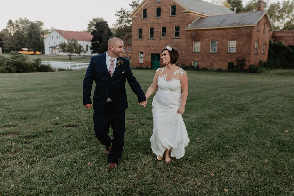 shaker_heritage_barn_wedding_039.jpg